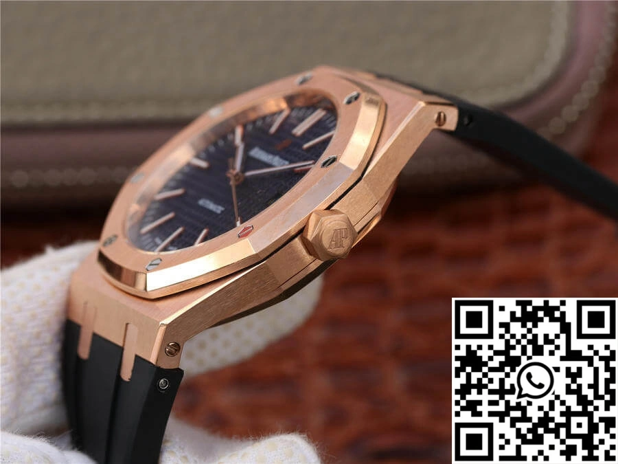 Audemars Piguet Royal Oak 15400 Blue Dial