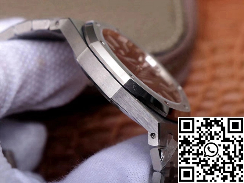 Audemars Piguet Royal Oak 15400ST.OO.1220ST.01 ZF Factory Black Dial