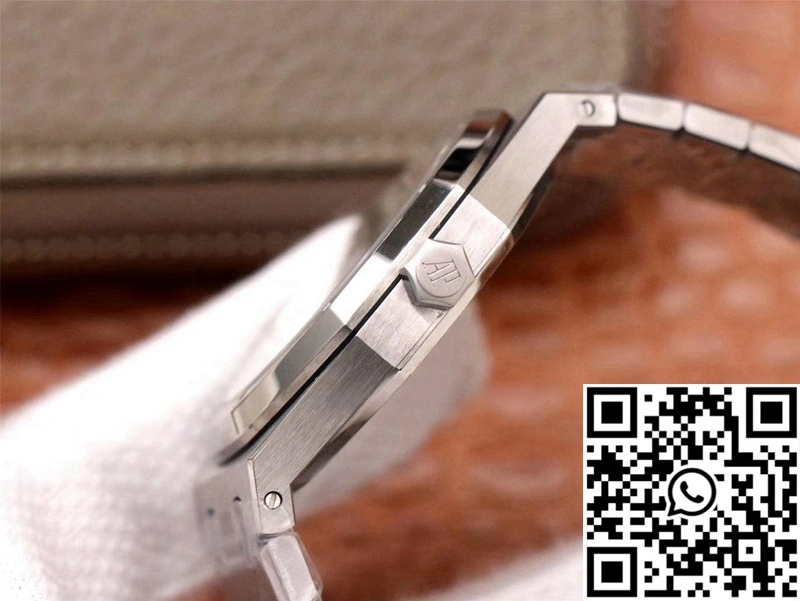 Audemars Piguet Royal Oak 15400ST.OO.1220ST.02 ZF Factory White Dial