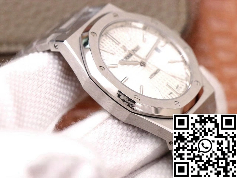 Audemars Piguet Royal Oak 15400ST.OO.1220ST.02 ZF Factory White Dial