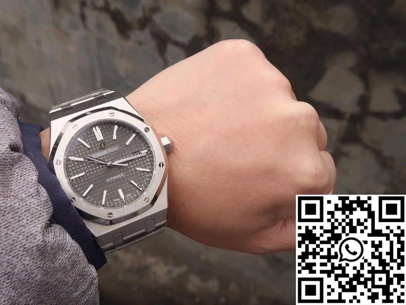 Audemars Piguet Royal Oak 15400ST.OO.1220ST.04 JF Factory Black Dial