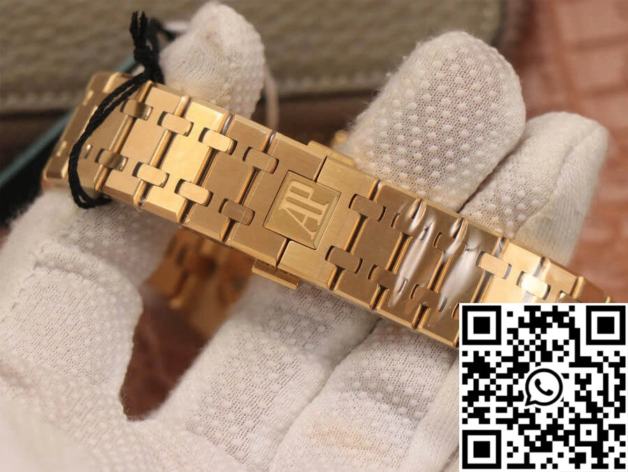 Audemars Piguet Royal Oak 26320BA.OO.1220BA.01 OM Factory Yellow Gold