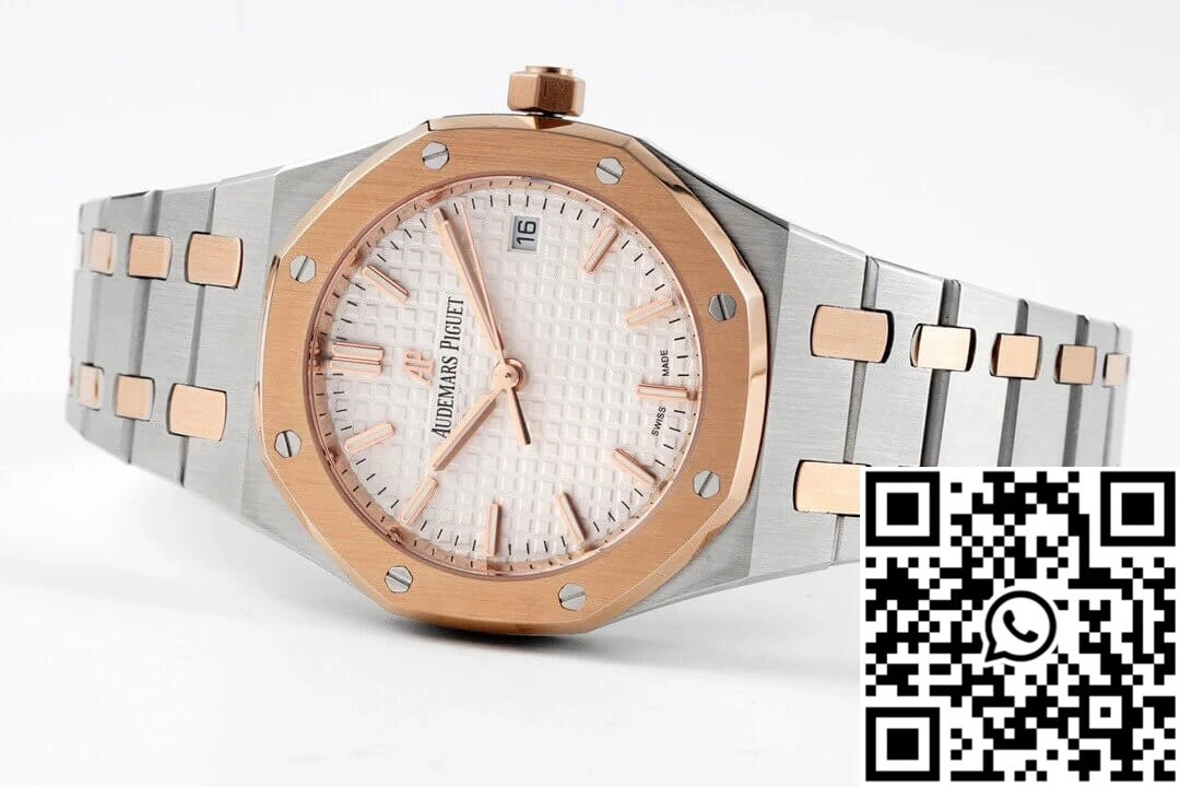 Audemars Piguet Royal Oak 77350SR.OO.1261SR.01 8F Factory Silver Dial