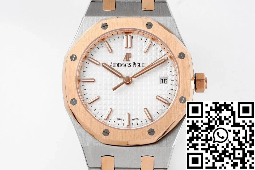 Audemars Piguet Royal Oak 77350SR.OO.1261SR.01 8F Factory Silver Dial