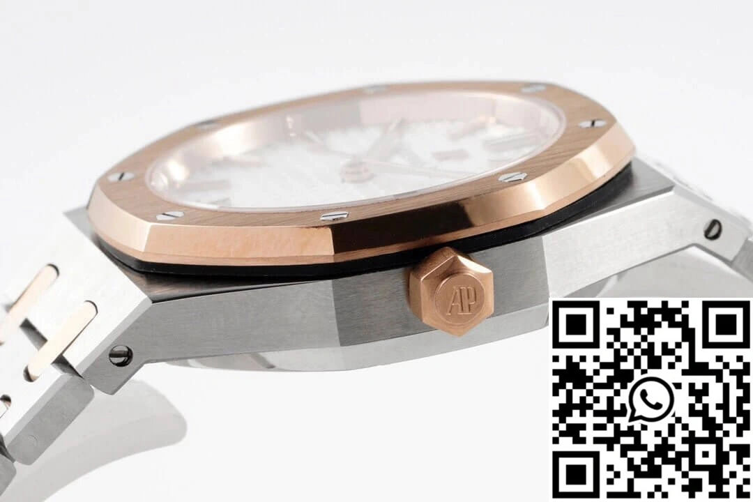 Audemars Piguet Royal Oak 77350SR.OO.1261SR.01 8F Factory Silver Dial