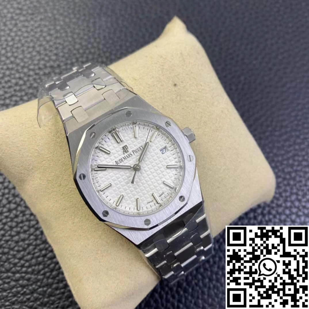 Audemars Piguet Royal Oak 77350ST.OO.1261ST.01 8F Factory Silver Dial