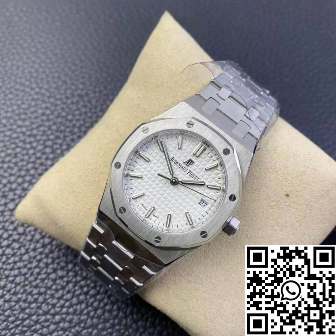 Audemars Piguet Royal Oak 77350ST.OO.1261ST.01 8F Factory Silver Dial