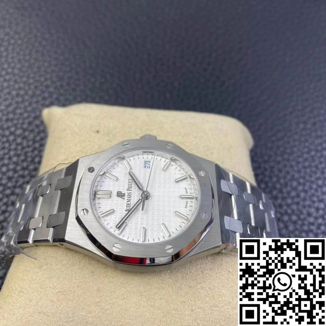Audemars Piguet Royal Oak 77350ST.OO.1261ST.01 8F Factory Silver Dial