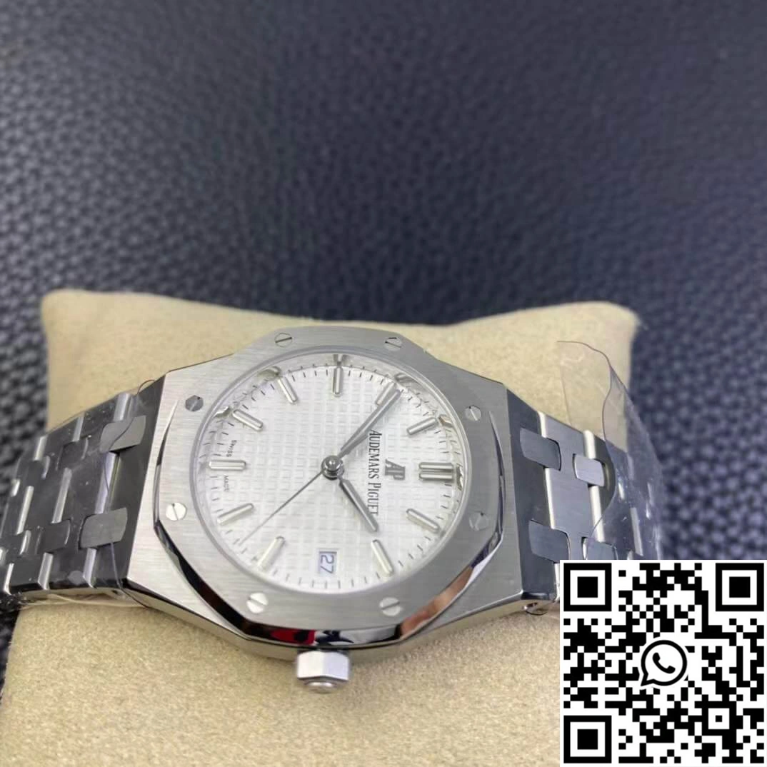 Audemars Piguet Royal Oak 77350ST.OO.1261ST.01 8F Factory Silver Dial