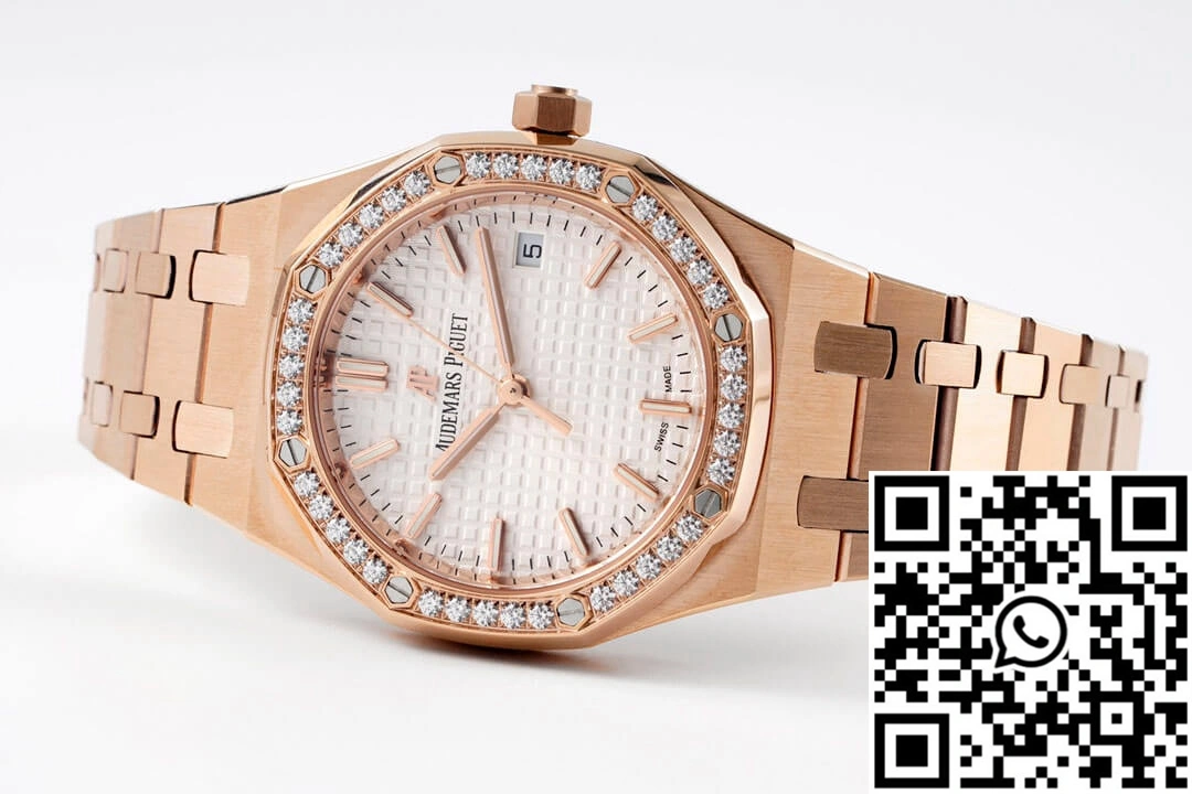 Audemars Piguet Royal Oak 77351OR.ZZ.1261OR.01 8F Factory Silver Dial