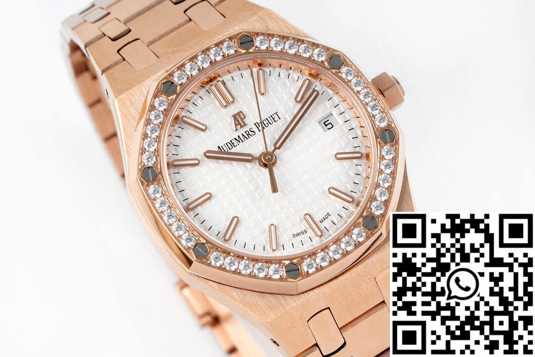 Audemars Piguet Royal Oak 77351OR.ZZ.1261OR.01 8F Factory Silver Dial