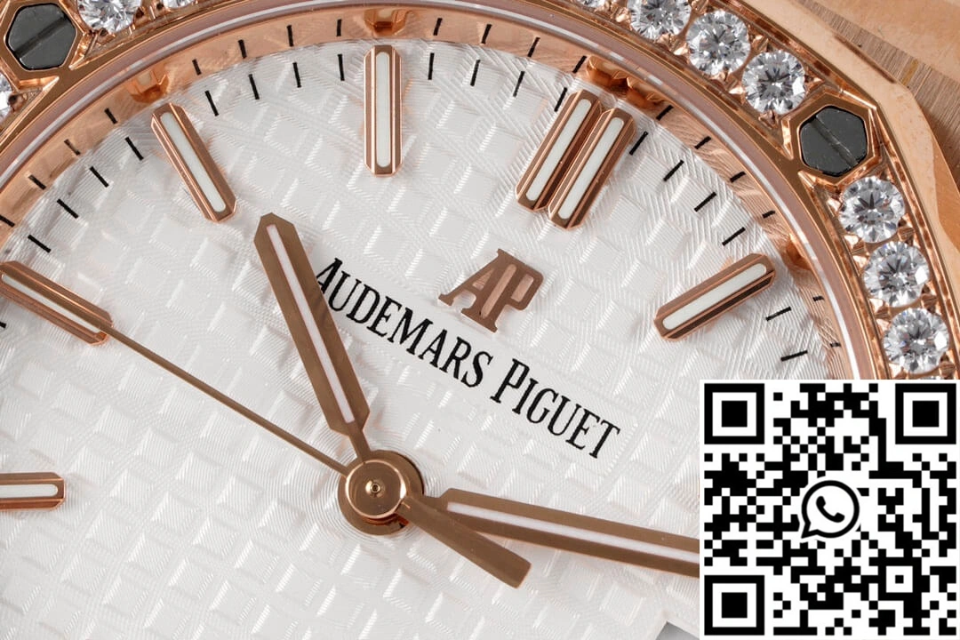 Audemars Piguet Royal Oak 77351OR.ZZ.1261OR.01 8F Factory Silver Dial