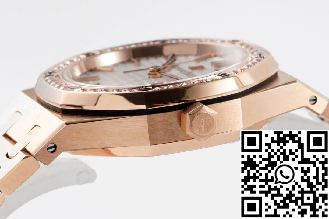 Audemars Piguet Royal Oak 77351OR.ZZ.1261OR.01 8F Factory Silver Dial
