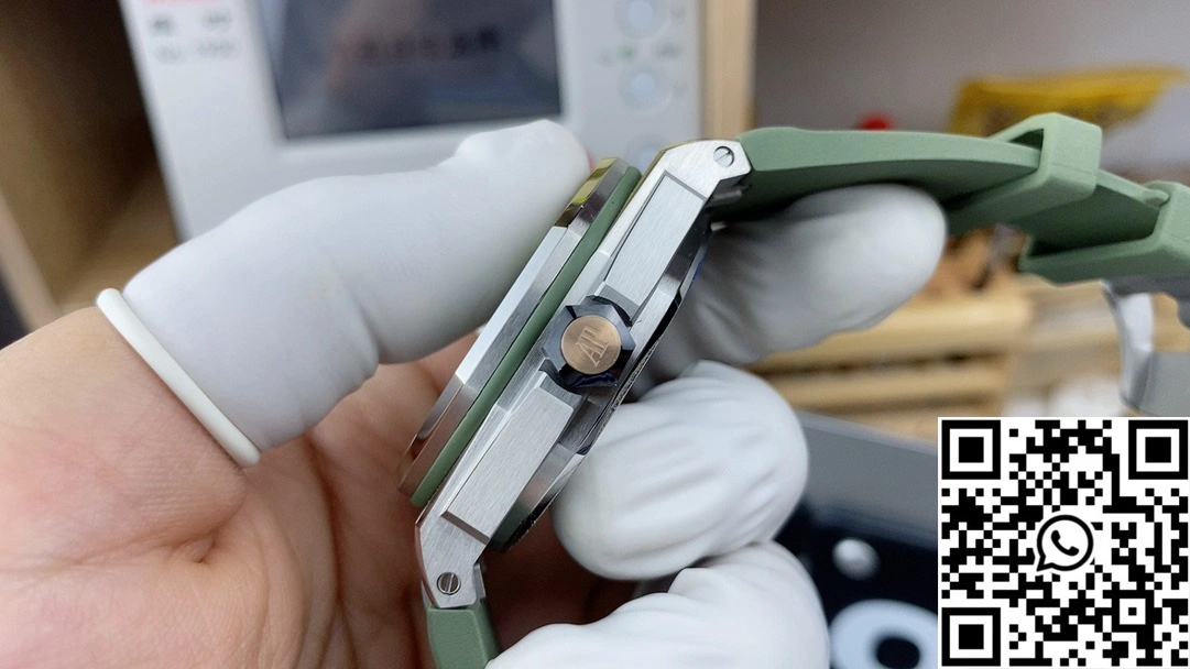 Audemars Piguet Royal Oak Offshore 15720ST.OO.A052CA.01 APSF Factory Green Dial