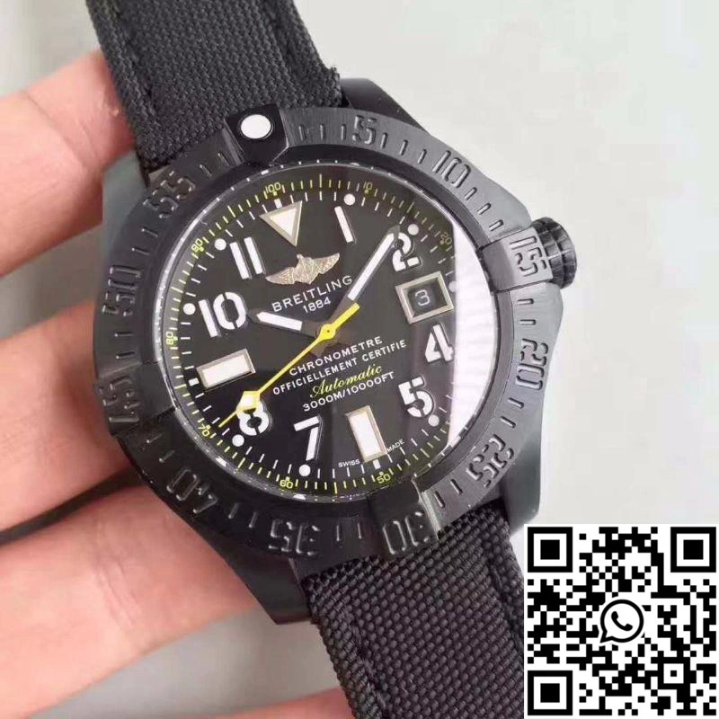 Breitling Avenger Seawolf Blacksteel Code Yellow M17330B2 GF Factory Black Dial
