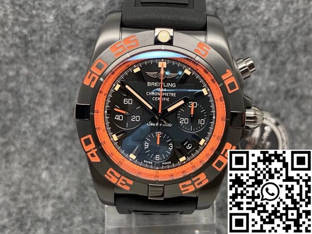 Breitling Chronomat B01 MB0111C2.BD07.153S.M20D.2 GF Factory Black Dial