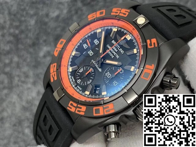 Breitling Chronomat B01 MB0111C2.BD07.153S.M20D.2 GF Factory Black Dial