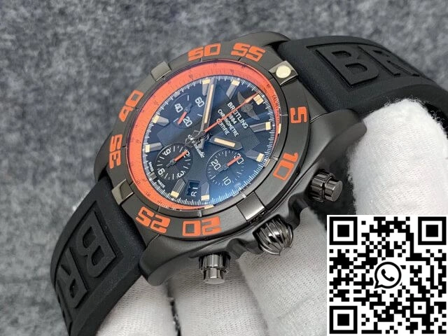 Breitling Chronomat B01 MB0111C2.BD07.153S.M20D.2 GF Factory Black Dial