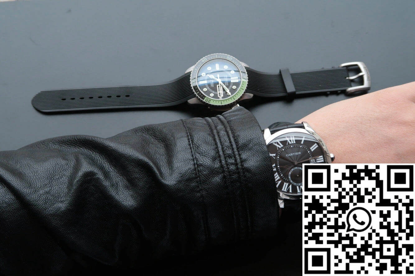 Drive De Cartier WSNM0009 V6 Factory Black Dial