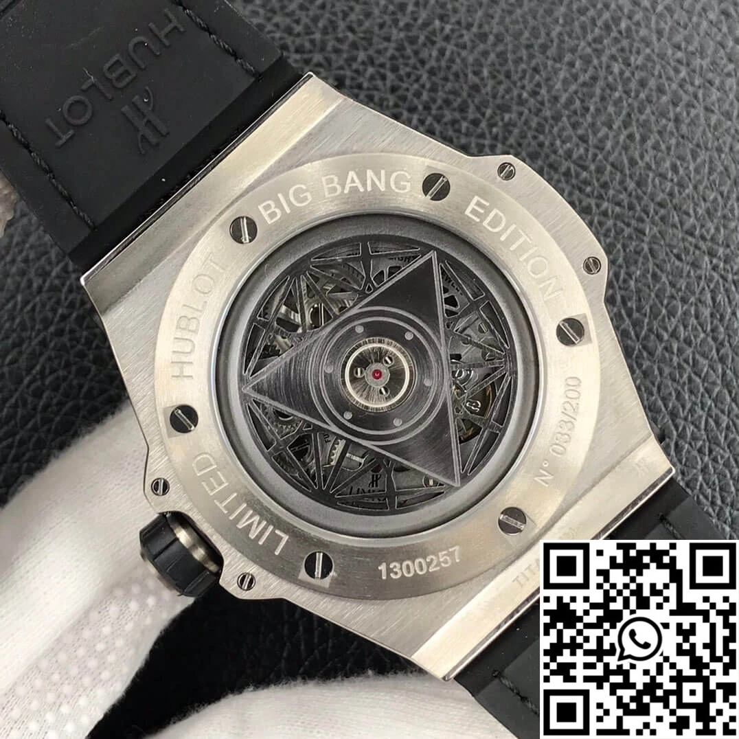 Hublot Big Bang 415.NX.1112.VR.1704.MXM17 WWF Factory Black Dial