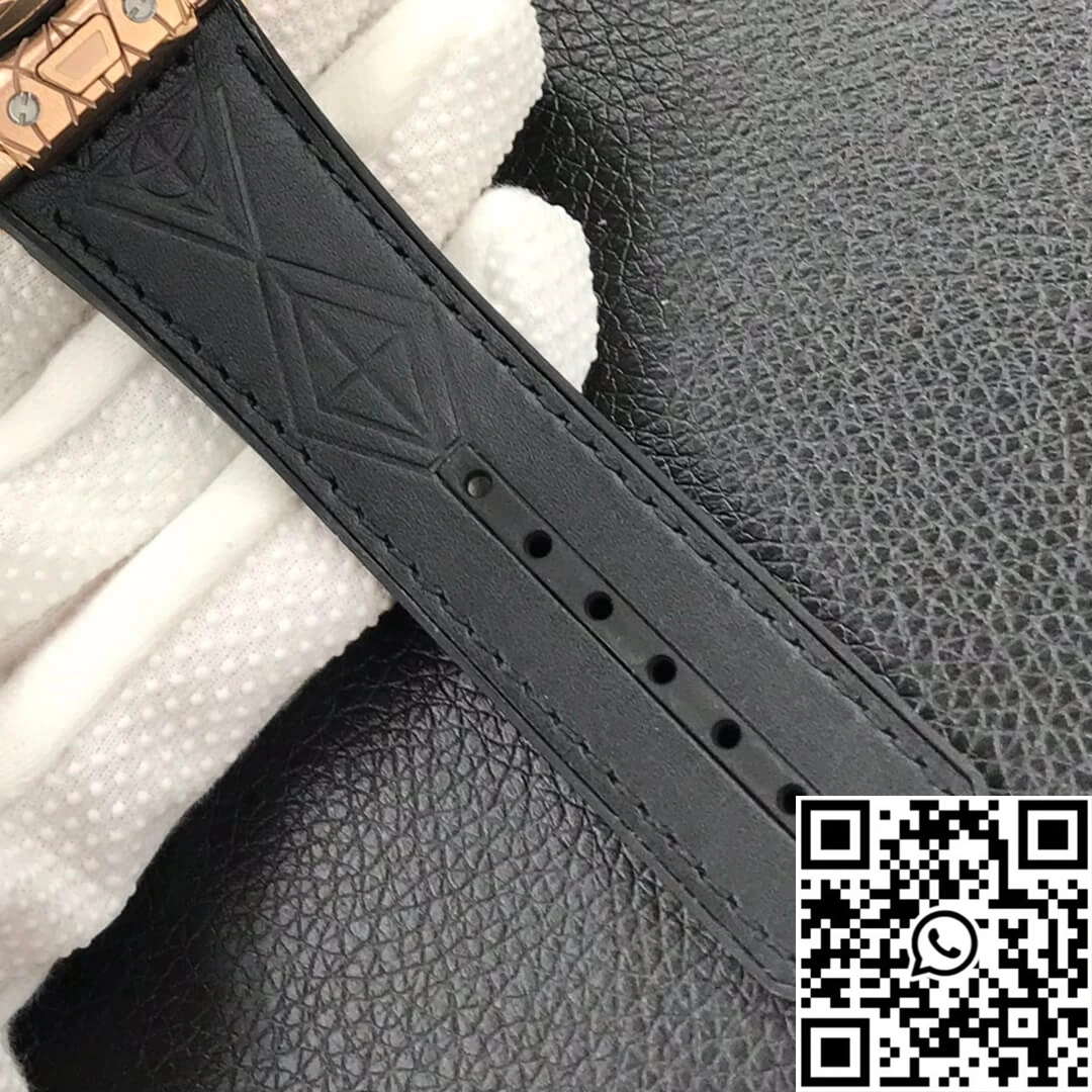 Hublot Big Bang 415.OX.1118.VR.MXM17 WWF Factory Gold Dial