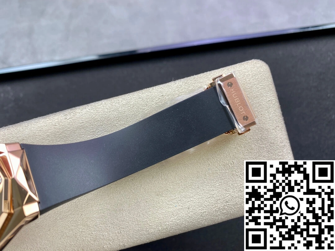 Hublot Classic Fusion 550.OS.1800.RX.ORL19 APS Factory Rose Gold