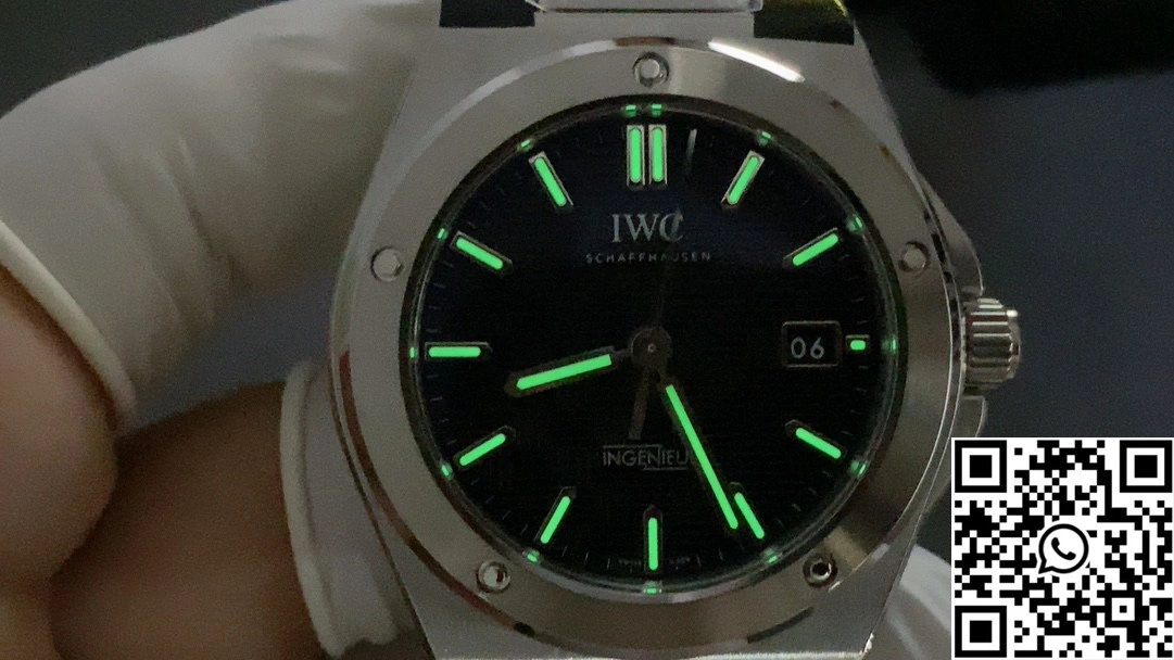 IWC Ingenieur 40mm IW328901 V7 Factory 40mm Black Dial