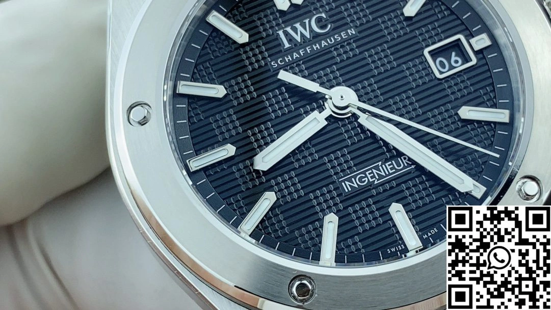 IWC Ingenieur 40mm IW328901 V7 Factory 40mm Black Dial