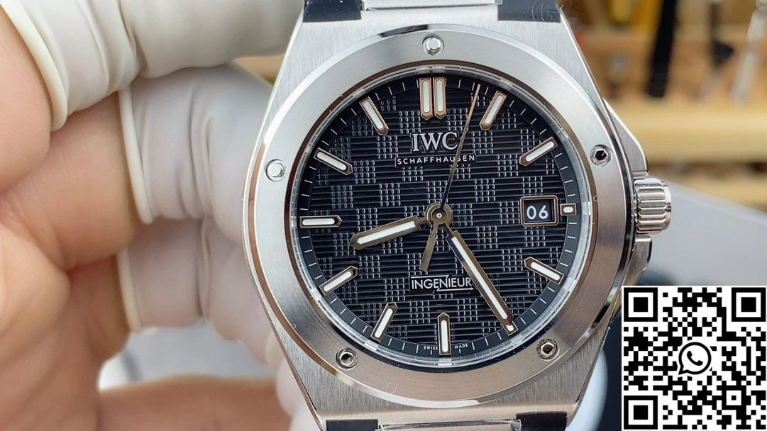 IWC Ingenieur 40mm IW328901 V7 Factory 40mm Black Dial