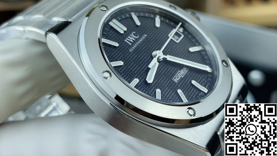 IWC Ingenieur 40mm IW328901 V7 Factory 40mm Black Dial