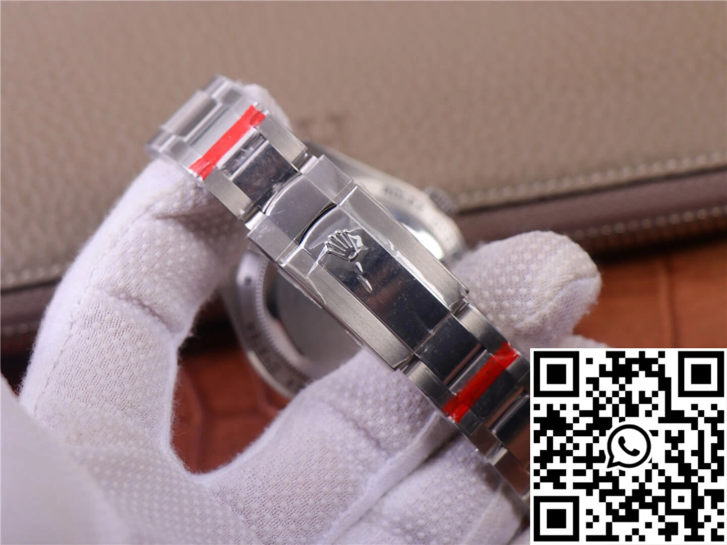 JB Factory Replica Rolex Milgauss Base 116400 Label Noir Design LNT01HS-001 Silver case watch