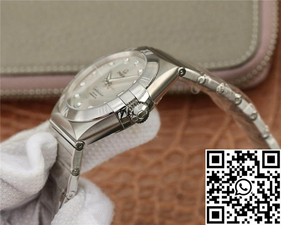 Omega Constellation 123.10.38.21.52.001 VS Factory Silver Dial