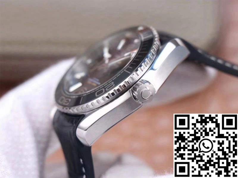 Omega Seamaster 215.33.40.20.01.001 Planet Ocean 600M VS Factory Black Dial