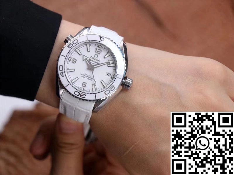 Omega Seamaster 215.33.40.20.04.001 Planet Ocean 600M VS Factory White Dial