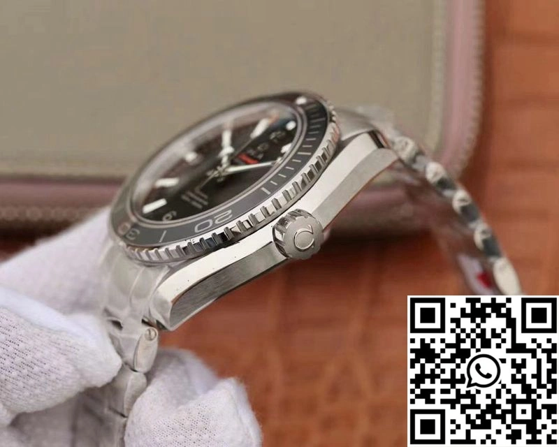 Omega Seamaster 232.30.42.21.01.001 Planet Ocean 600M VS Factory Black Dial