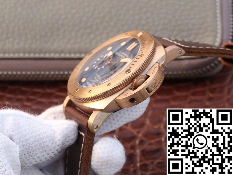 Panerai Luminor Submersible 1950 3 Days Automatic Bronzo PAM671 VS Factory V2 Blue Dial