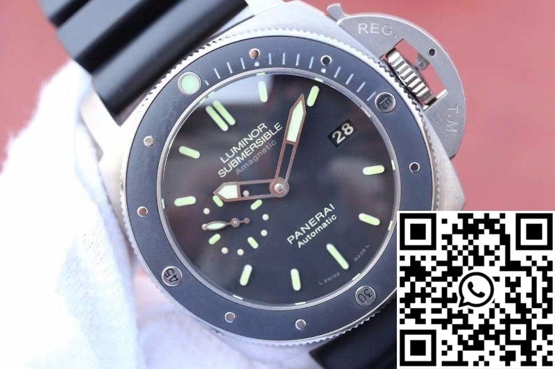 Panerai Luminor Submersible 1950 Amagnetic 3 Days PAM389 VS Factory V2 Black Dial