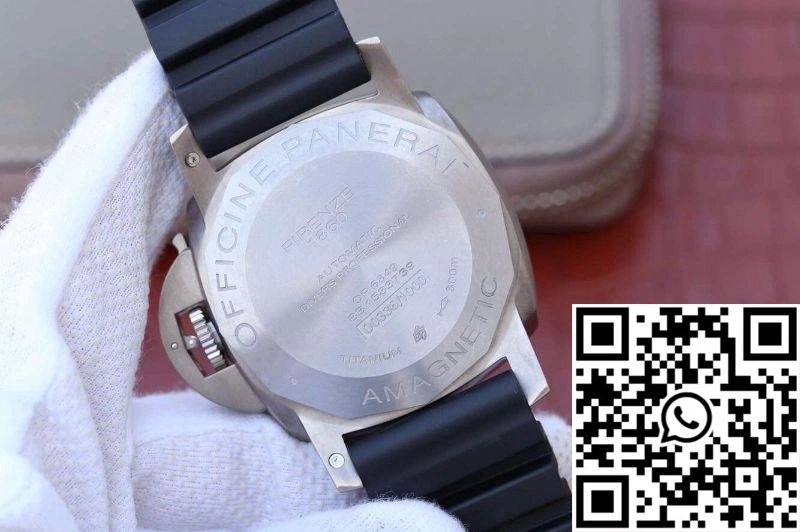 Panerai Luminor Submersible 1950 Amagnetic 3 Days PAM389 VS Factory V2 Black Dial