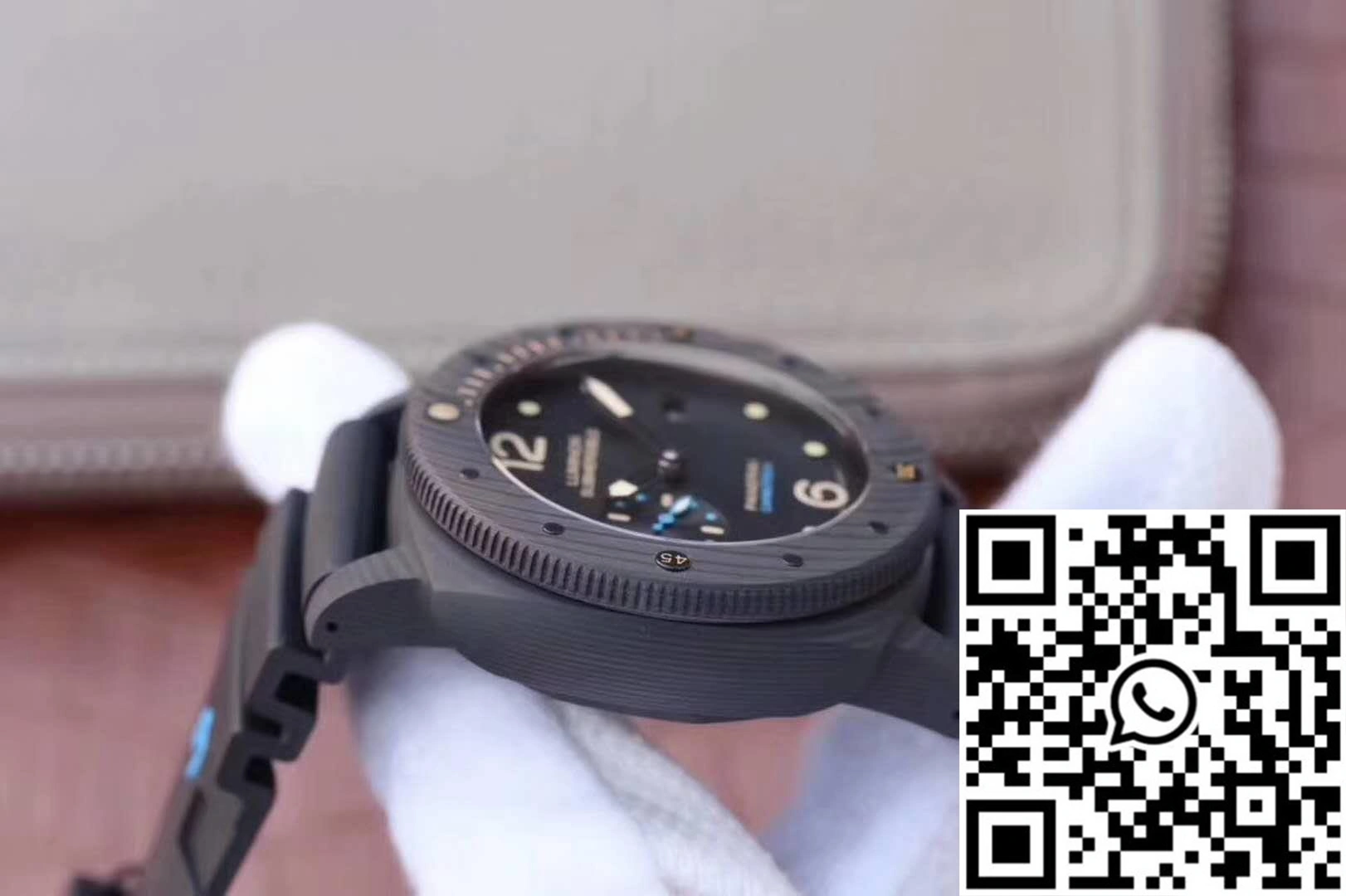 Panerai Luminor Submersible 1950 PAM616 VS Factory Black Dial