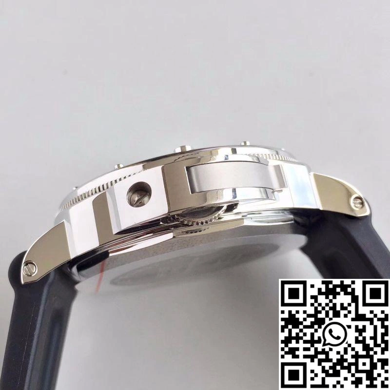 Panerai Luminor Submersible PAM024 V2 Black Dial