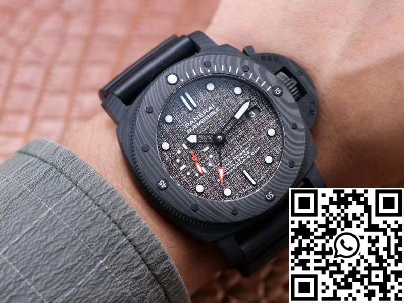 Panerai Submersible Luna Rossa PAM01039 VS Factory Black Carbon