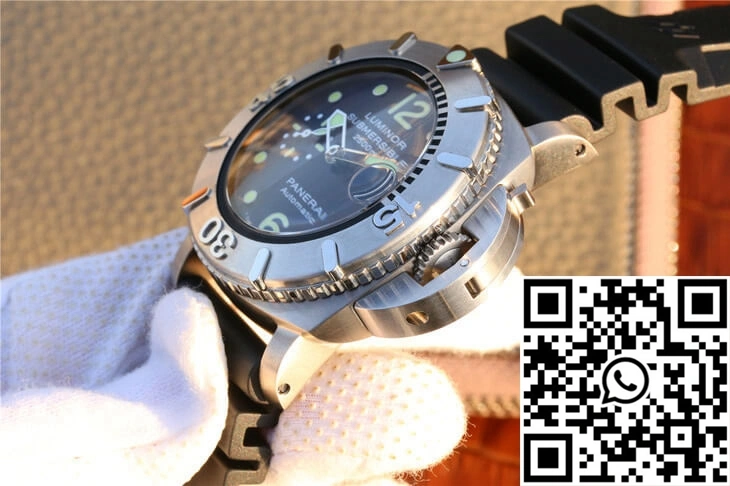 Panerai Submersible PAM 00194 VS Factory Black Dial