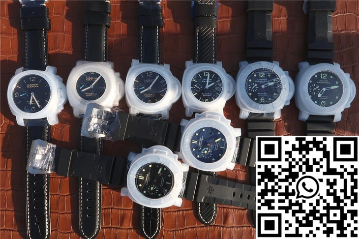 Panerai Submersible PAM 00194 VS Factory Black Dial