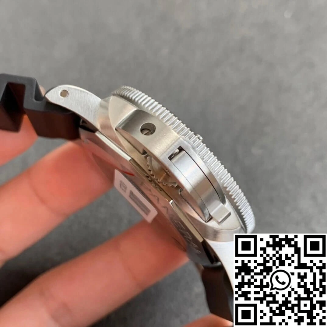 Panerai Submersible PAM01209 VS Factory Blue Bezel