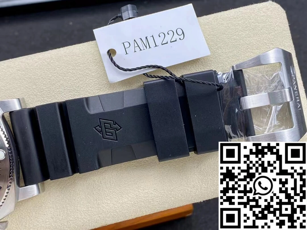 Panerai Submersible PAM01229 VS Factory Black Dial