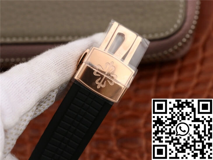 Patek Philippe Aquanaut 5968A-001 Rose Gold
