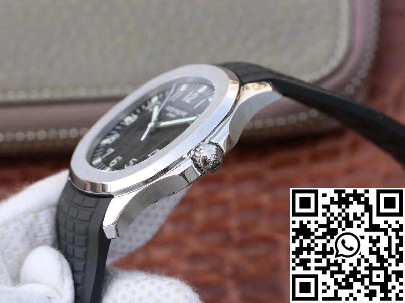 Patek Philippe Aquanaut Jumbo 5167A-001 Black Dial