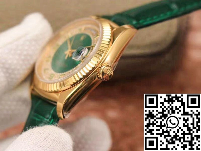Replica Rolex Day-Date 36mm Green Enamel Diamond Gypsophila Gold dial watch