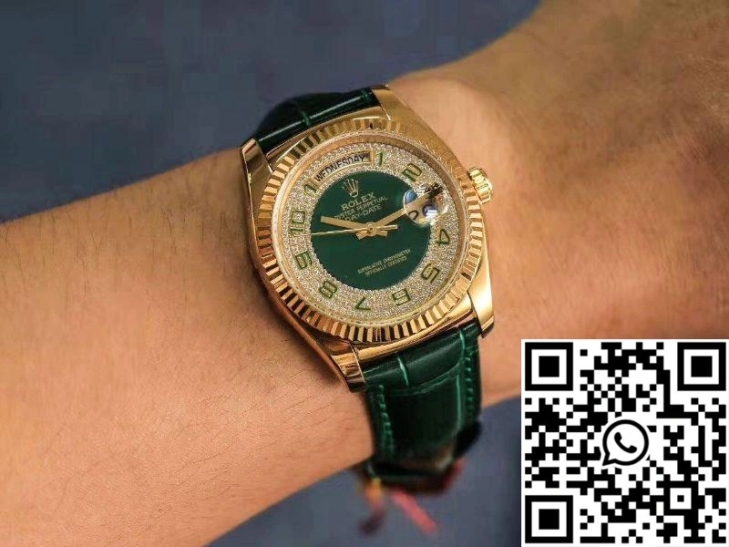 Replica Rolex Day-Date 36mm Green Enamel Diamond Gypsophila Gold dial watch