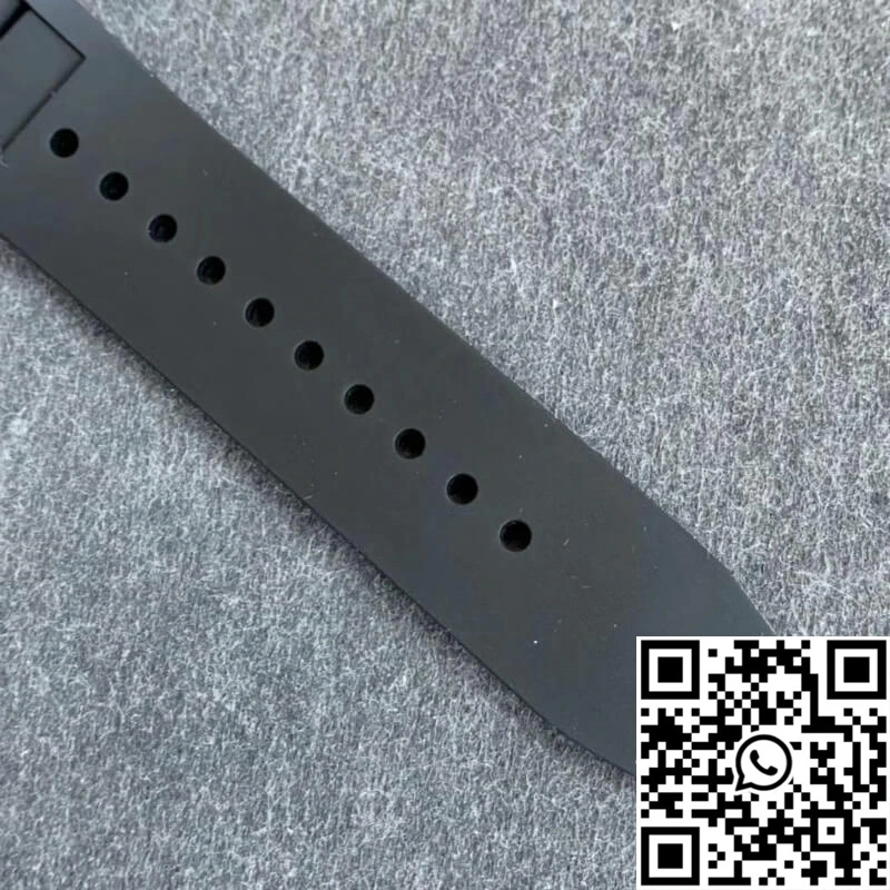 Richard Mille RM011 KV Factory Black Rubber Strap